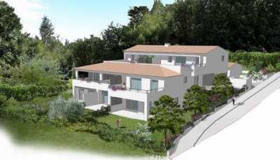 Apartment For Sale in SIX FOURS LES PLAGES, France