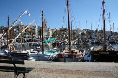 Apartment For Sale in SANARY SUR MER, France