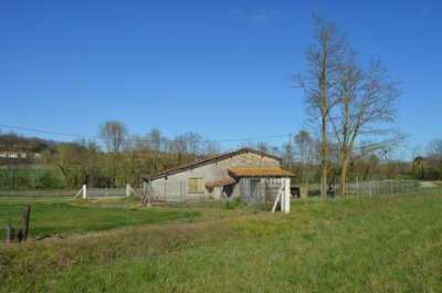 Farm For Sale in Marmande, France