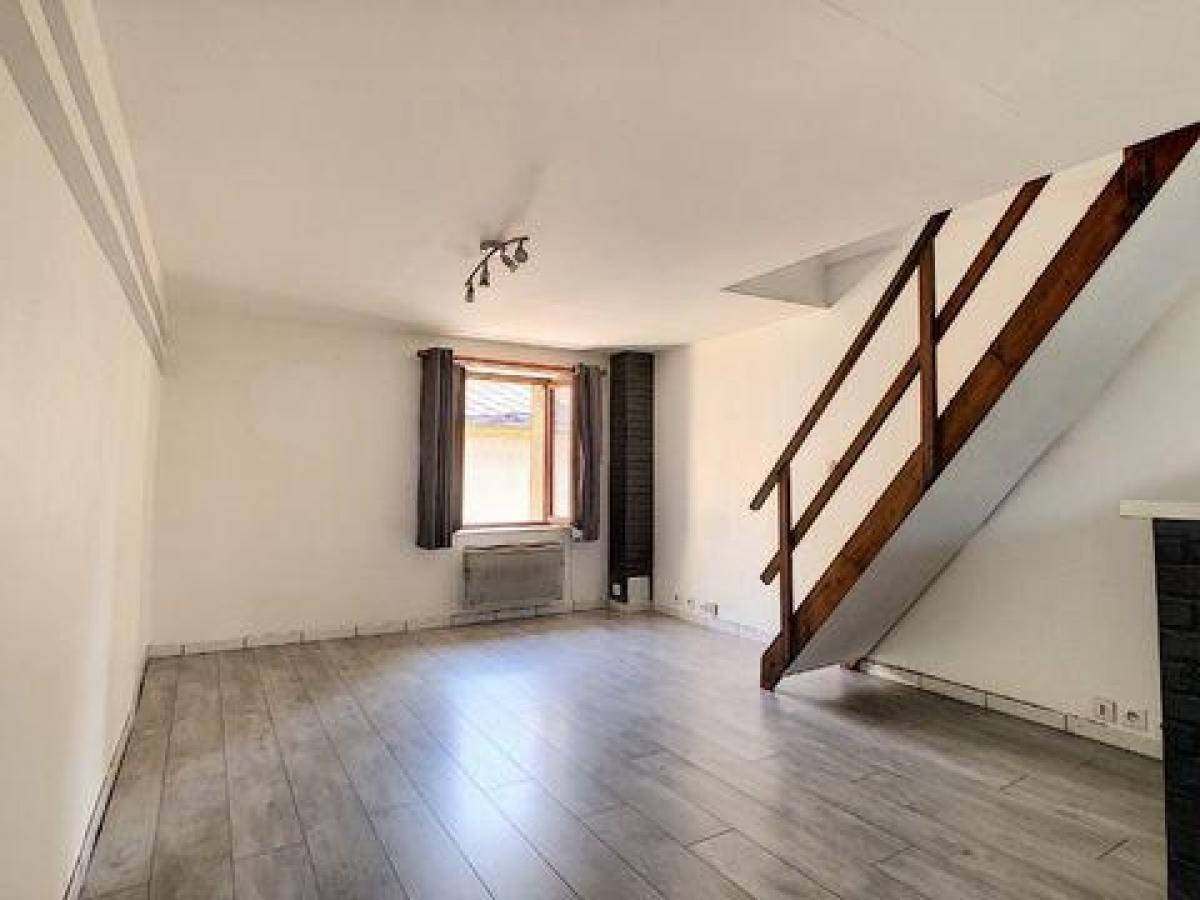 Picture of Apartment For Sale in Chambly, Picardie, France