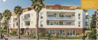 Condo For Sale in Hyeres, France