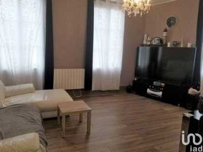 Condo For Sale in Noyon, France