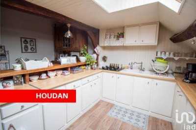 Condo For Sale in Houdan, France