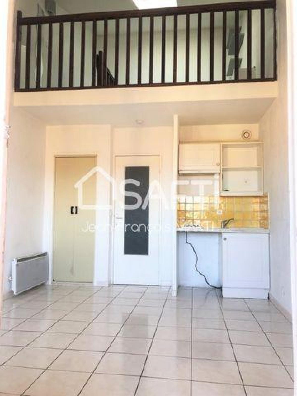 Picture of Apartment For Sale in Frejus, Cote d'Azur, France