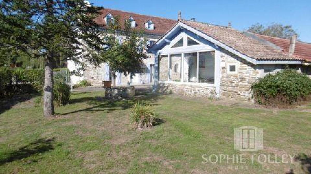 Picture of Retail For Sale in Orthez, Aquitaine, France