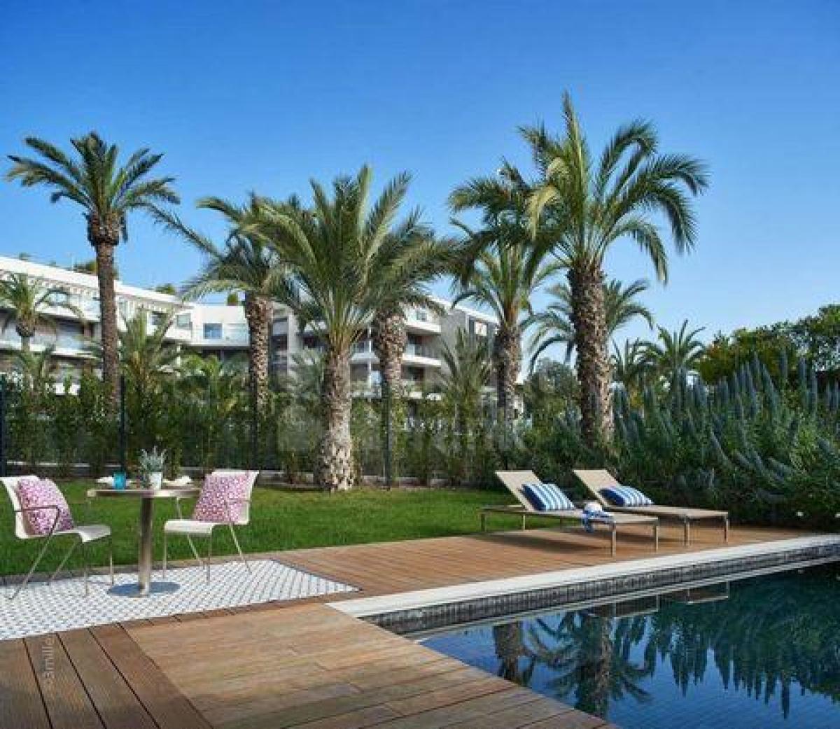 Picture of Condo For Sale in Antibes, Cote d'Azur, France