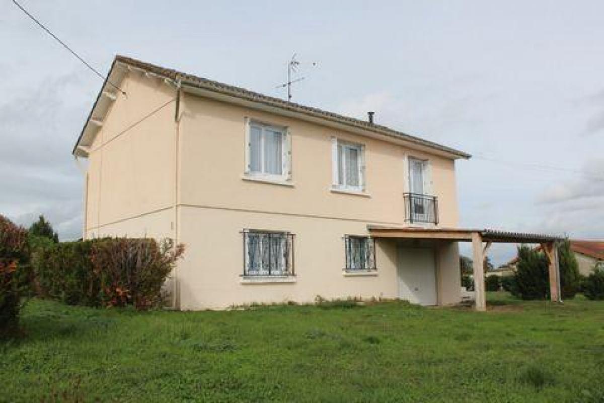 Picture of Bungalow For Sale in Nalliers, Poitou Charentes, France