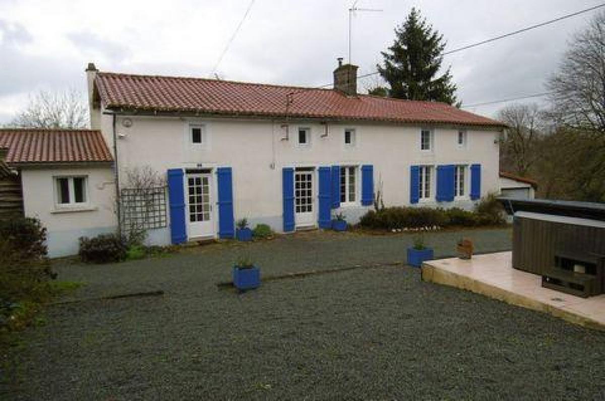 Picture of Farm For Sale in Le Beugnon, Poitou Charentes, France