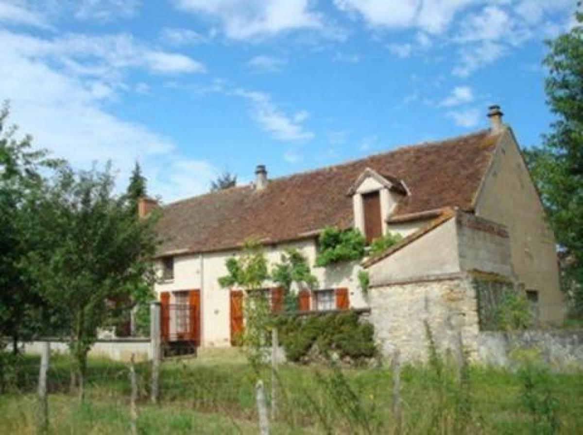 Picture of Farm For Sale in La Trimouille, Poitou Charentes, France