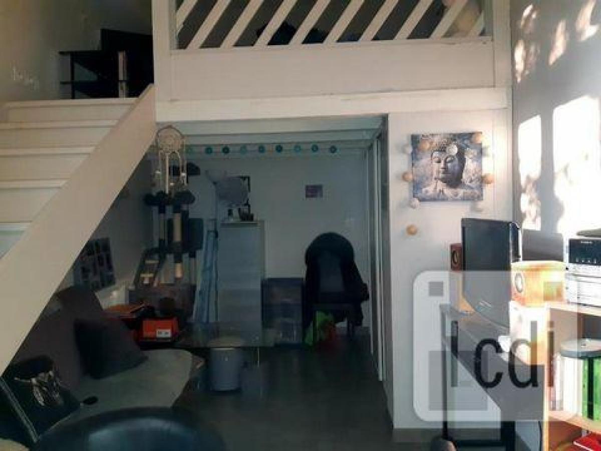 Picture of Apartment For Sale in Montelimar, Rhone Alpes, France