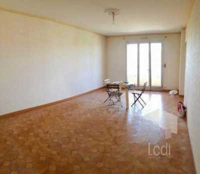 Apartment For Sale in Montelimar, France