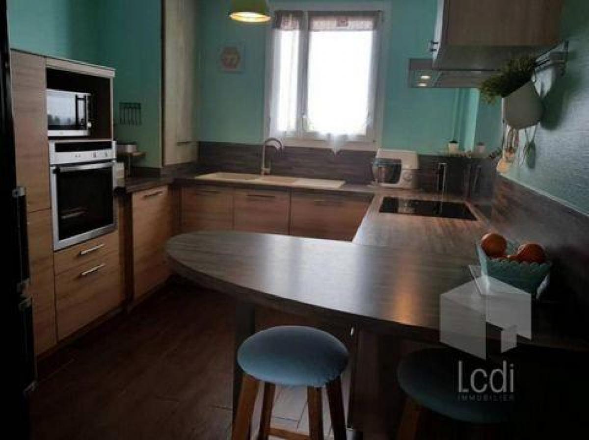 Picture of Apartment For Sale in Montelimar, Rhone Alpes, France