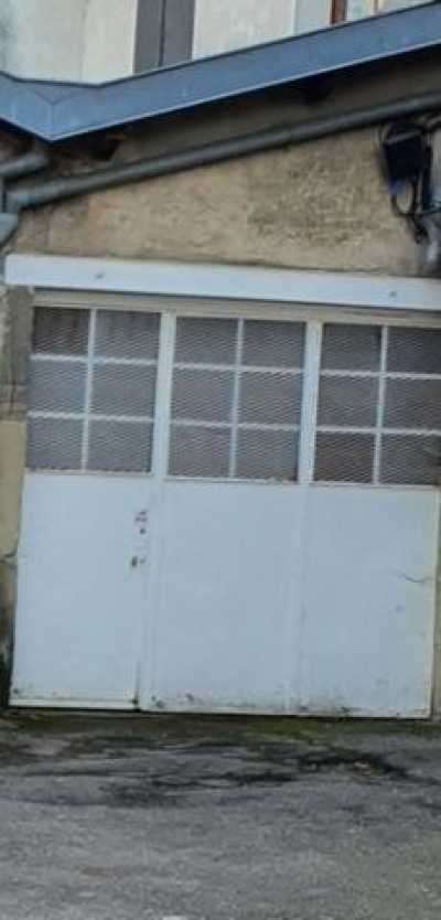 Retail For Sale in Vittel, France