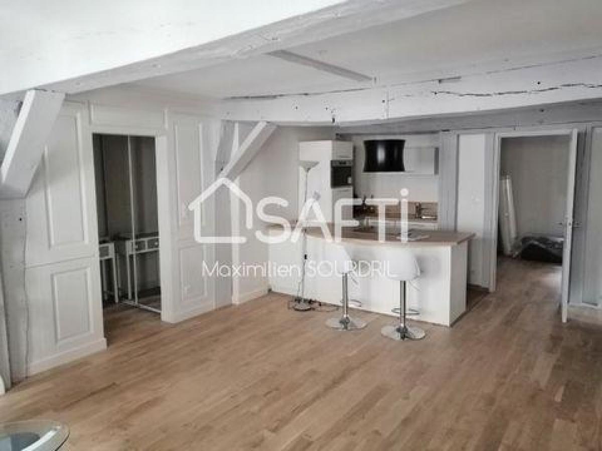 Picture of Apartment For Sale in Rennes, Bretagne, France