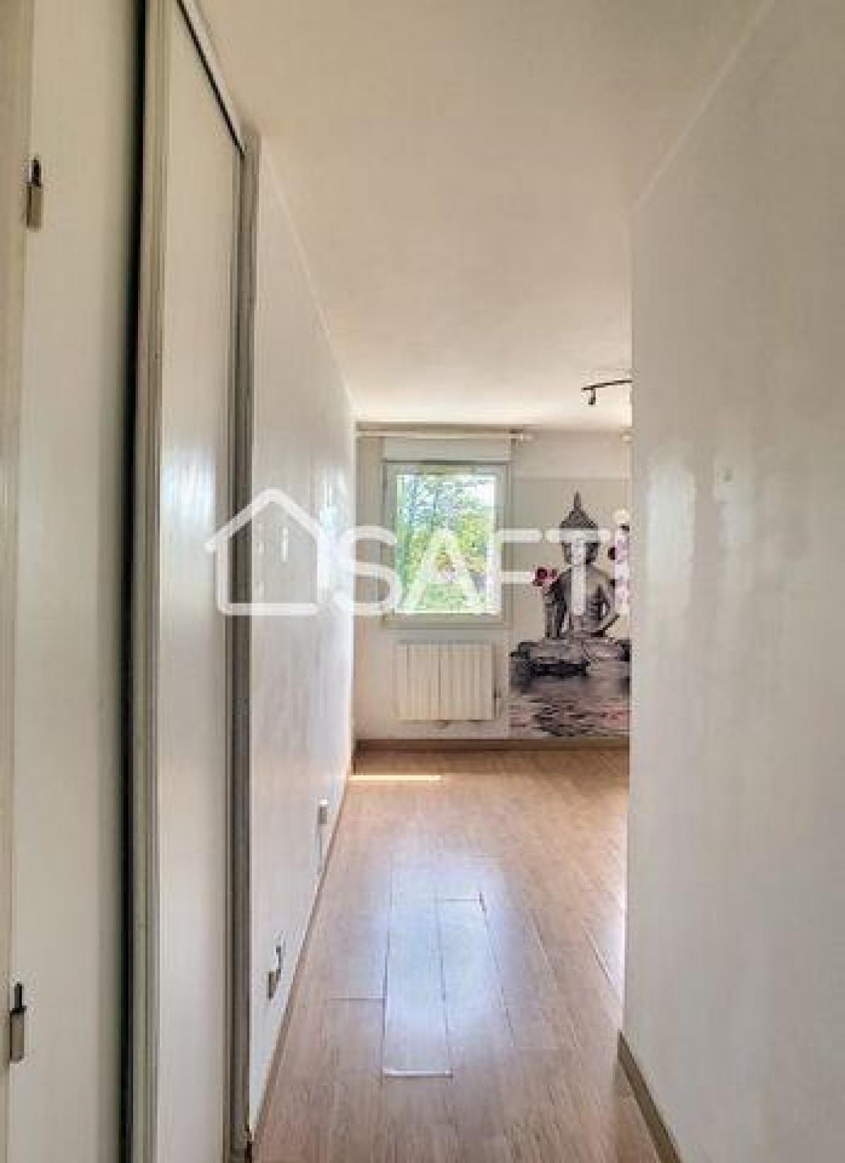 Picture of Apartment For Sale in Lamorlaye, Picardie, France