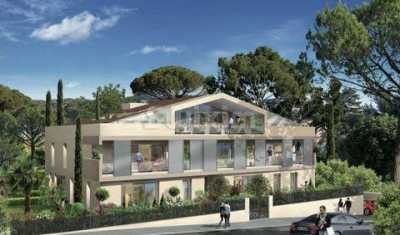 Condo For Sale in Bandol, France