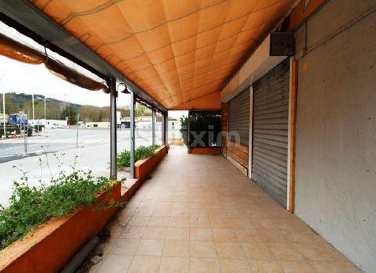 Picture of Retail For Sale in Vidauban, Provence-Alpes-Cote d'Azur, France
