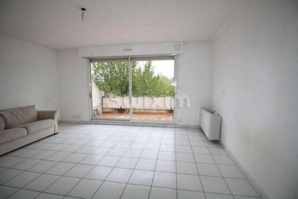 Picture of Condo For Sale in Arles, Provence-Alpes-Cote d'Azur, France