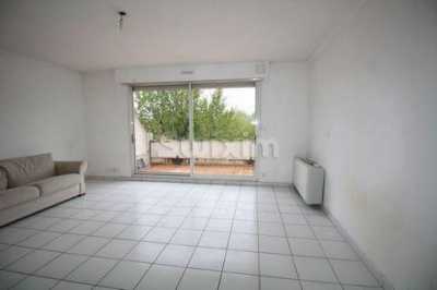 Condo For Sale in Arles, France