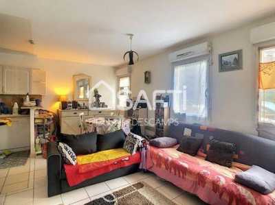 Apartment For Sale in Creil, France