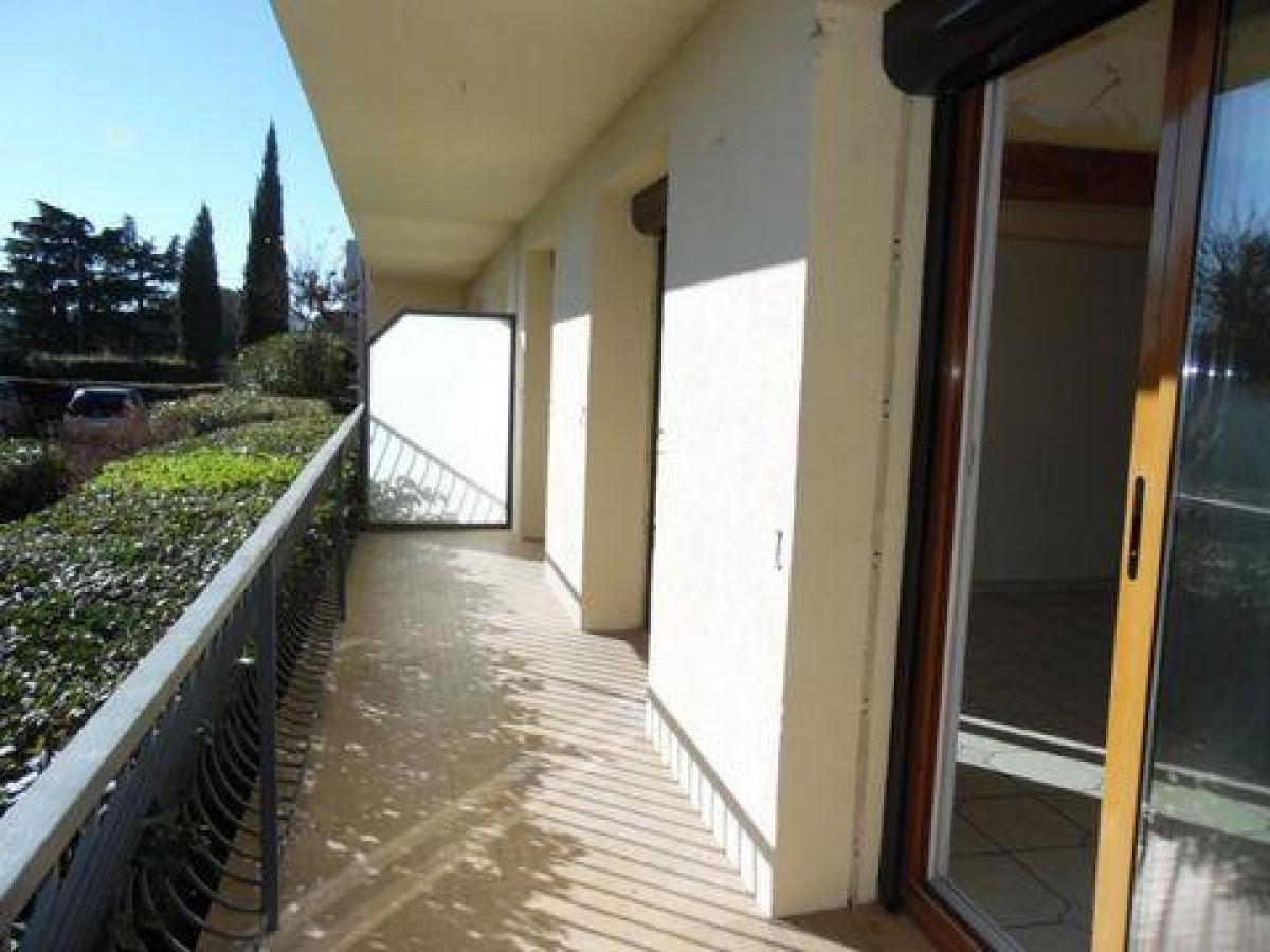 Picture of Apartment For Sale in Aix-en-Provence, Provence-Alpes-Cote d'Azur, France