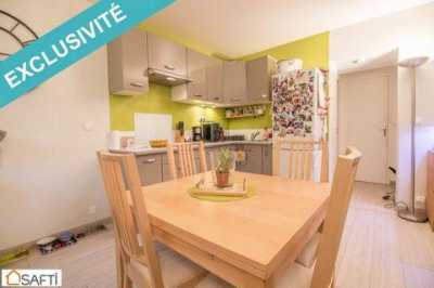 Apartment For Sale in Chevreuse, France