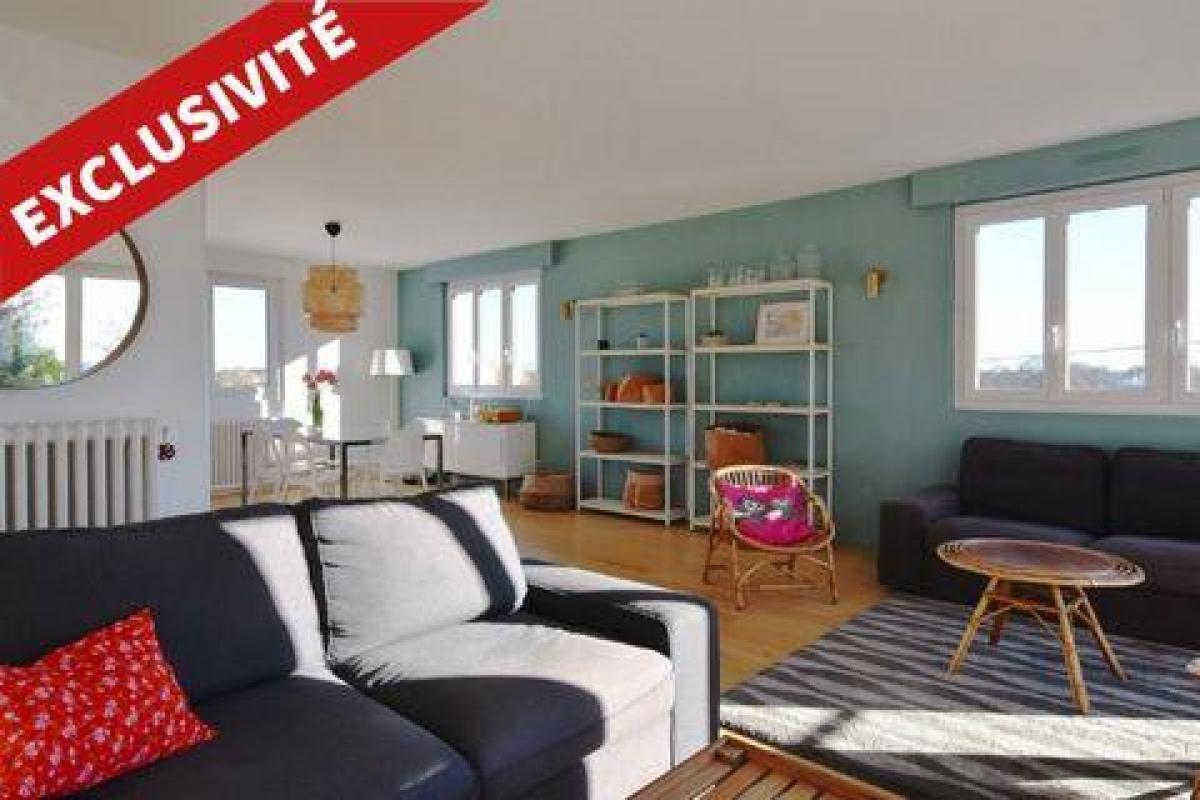 Picture of Condo For Sale in Vannes, Bretagne, France