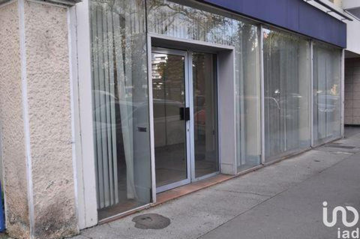 Picture of Office For Sale in Pau, Aquitaine, France