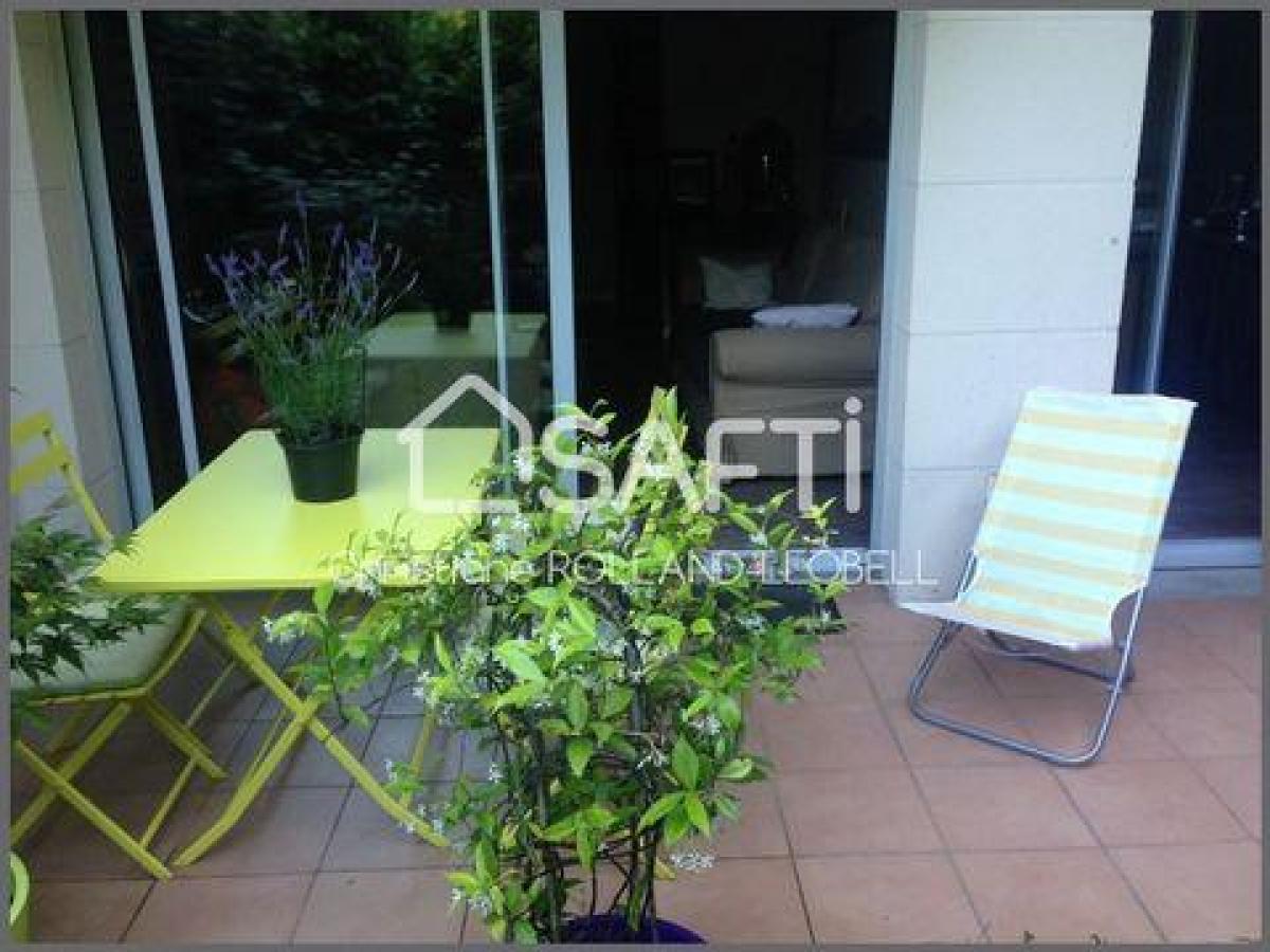 Picture of Apartment For Sale in Le Bouscat, Aquitaine, France