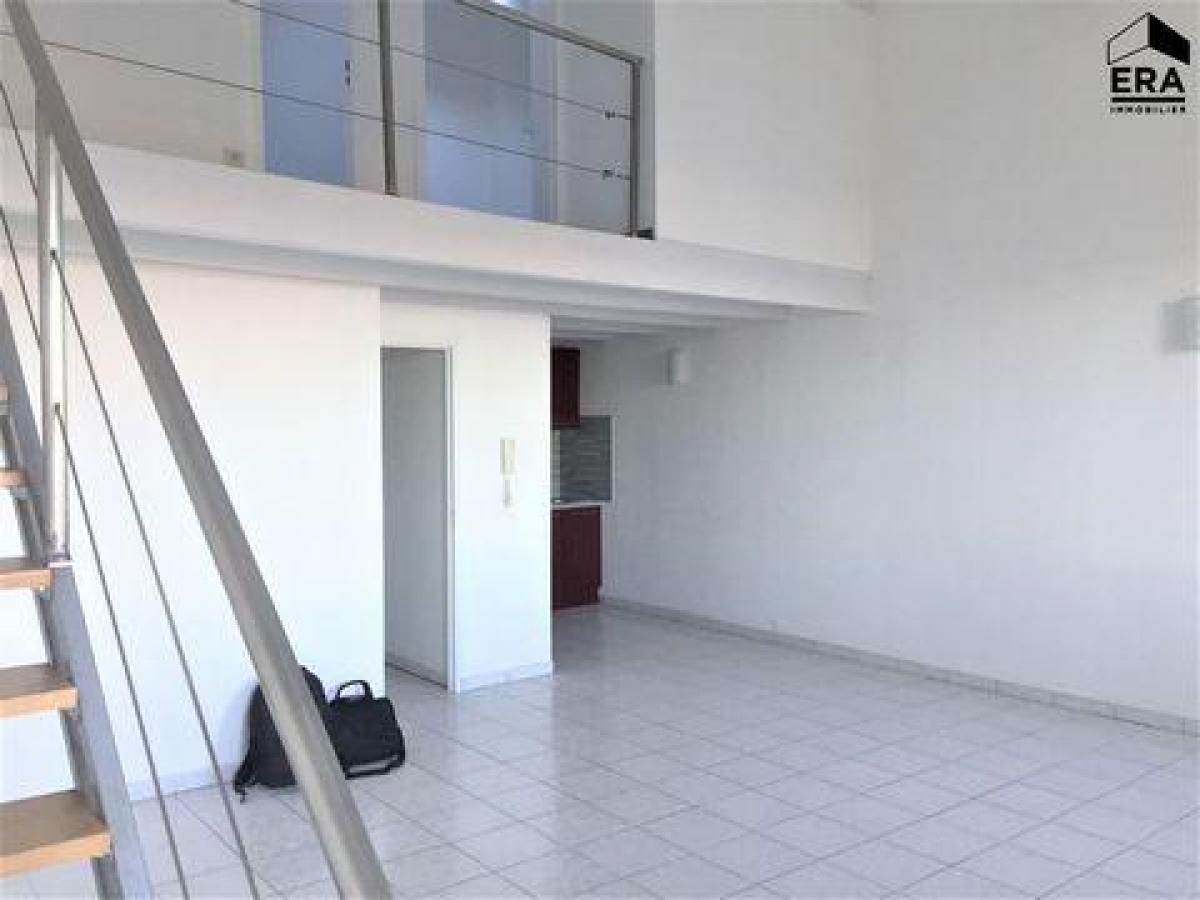 Picture of Condo For Sale in Martigues, Provence-Alpes-Cote d'Azur, France