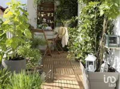 Condo For Sale in Bordeaux, France