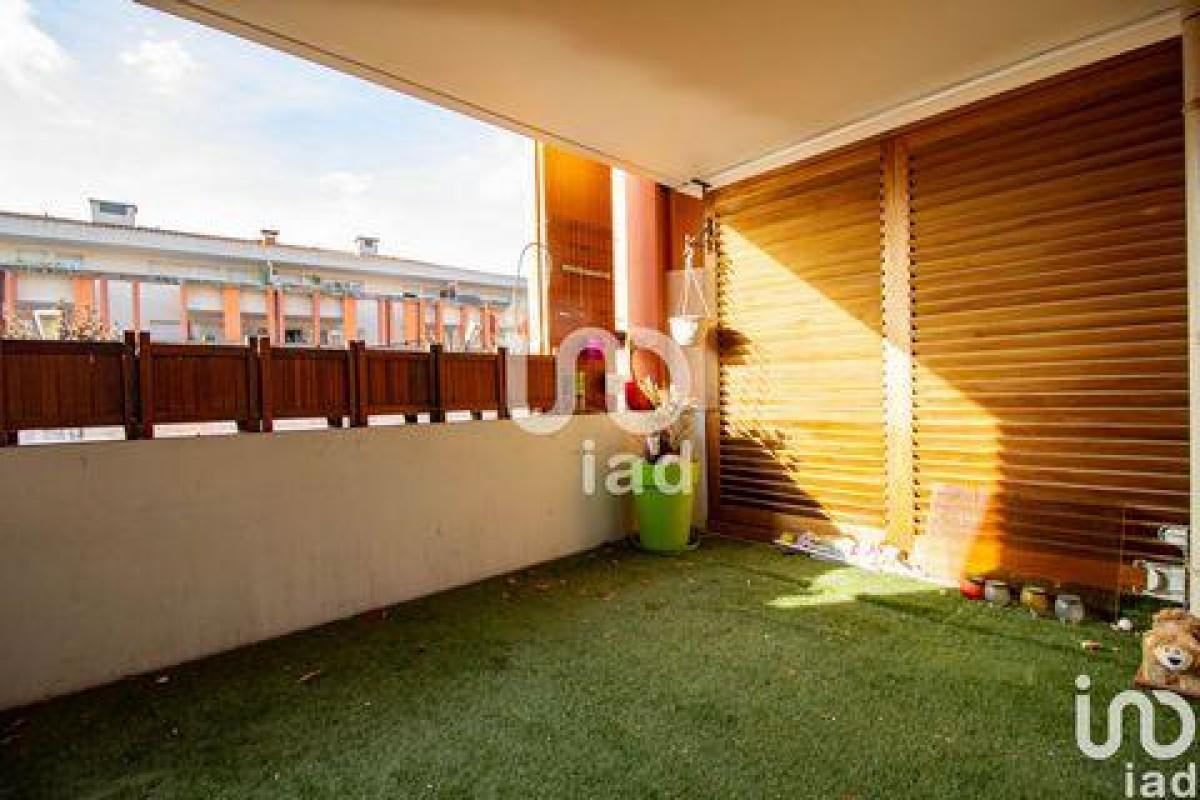 Picture of Condo For Sale in Aix En Provence, Cote d'Azur, France