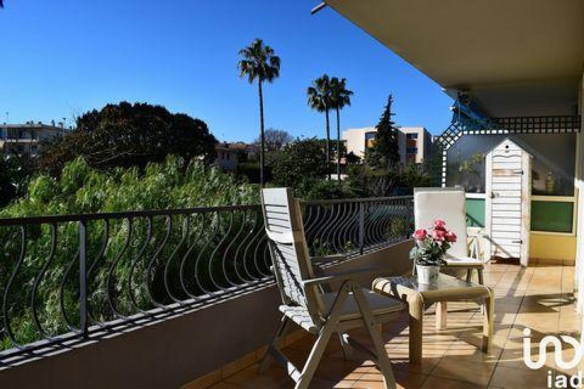 Picture of Condo For Sale in Antibes, Cote d'Azur, France