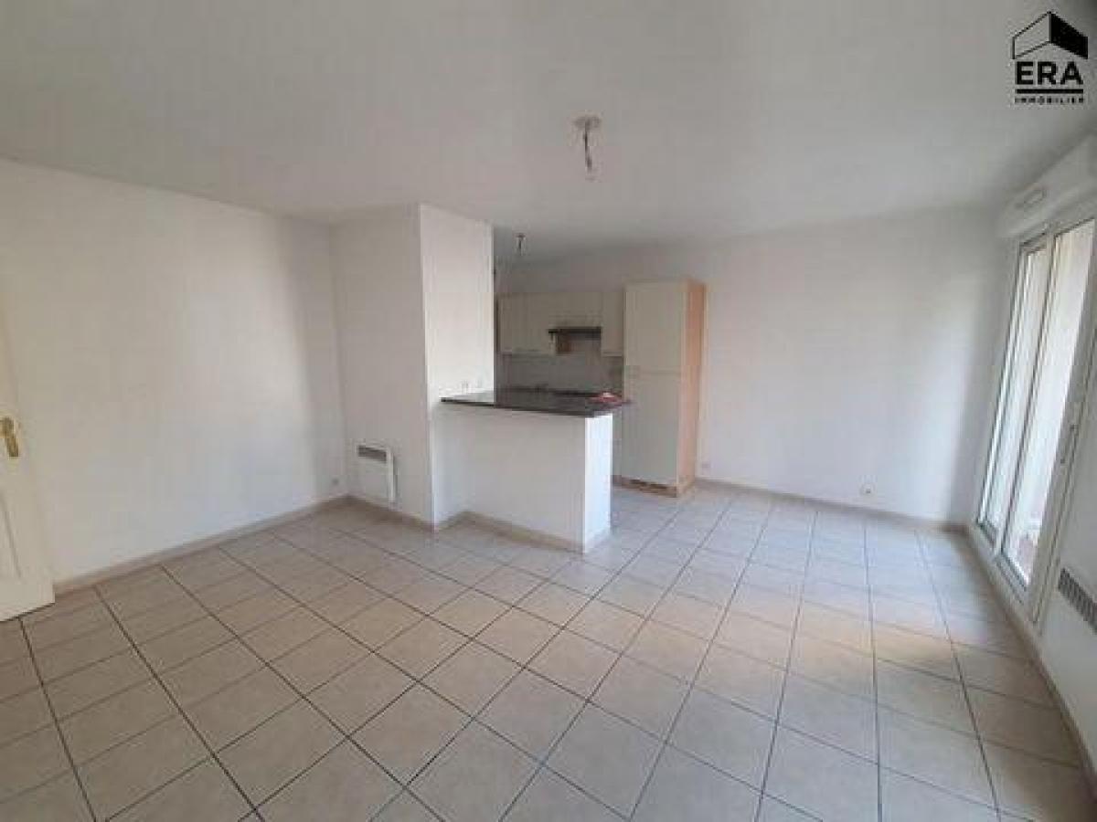 Picture of Condo For Sale in Martigues, Provence-Alpes-Cote d'Azur, France