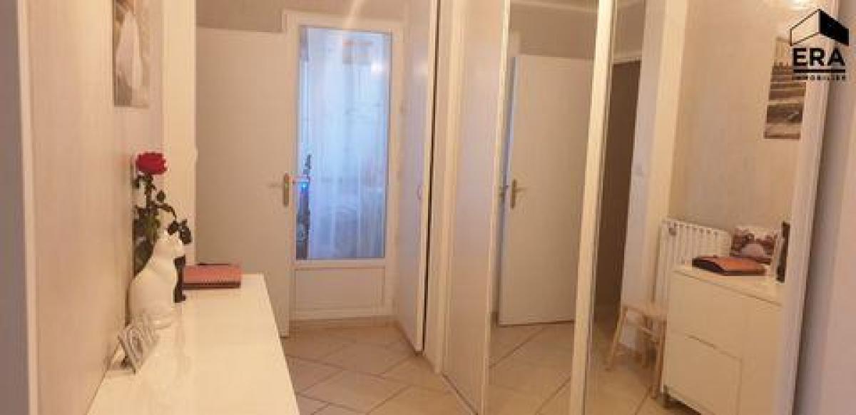 Picture of Condo For Sale in Martigues, Provence-Alpes-Cote d'Azur, France