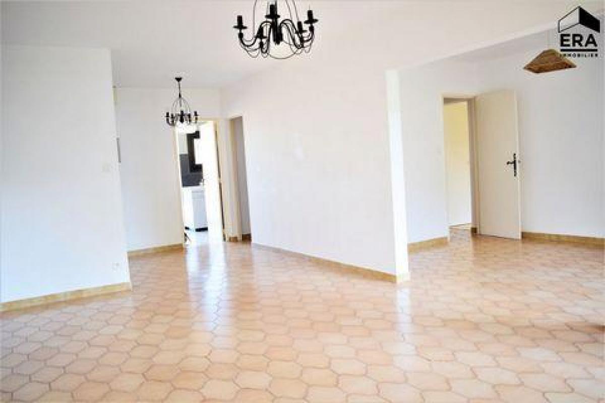 Picture of Condo For Sale in Martigues, Provence-Alpes-Cote d'Azur, France