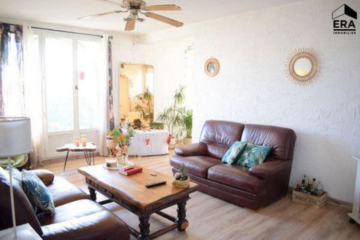 Picture of Condo For Sale in Martigues, Provence-Alpes-Cote d'Azur, France