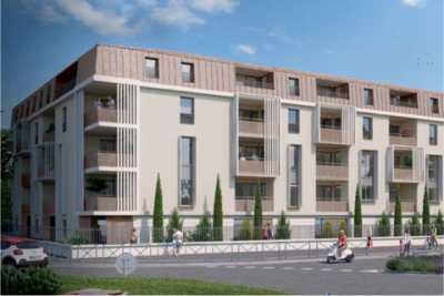 Apartment For Sale in Miramas, France