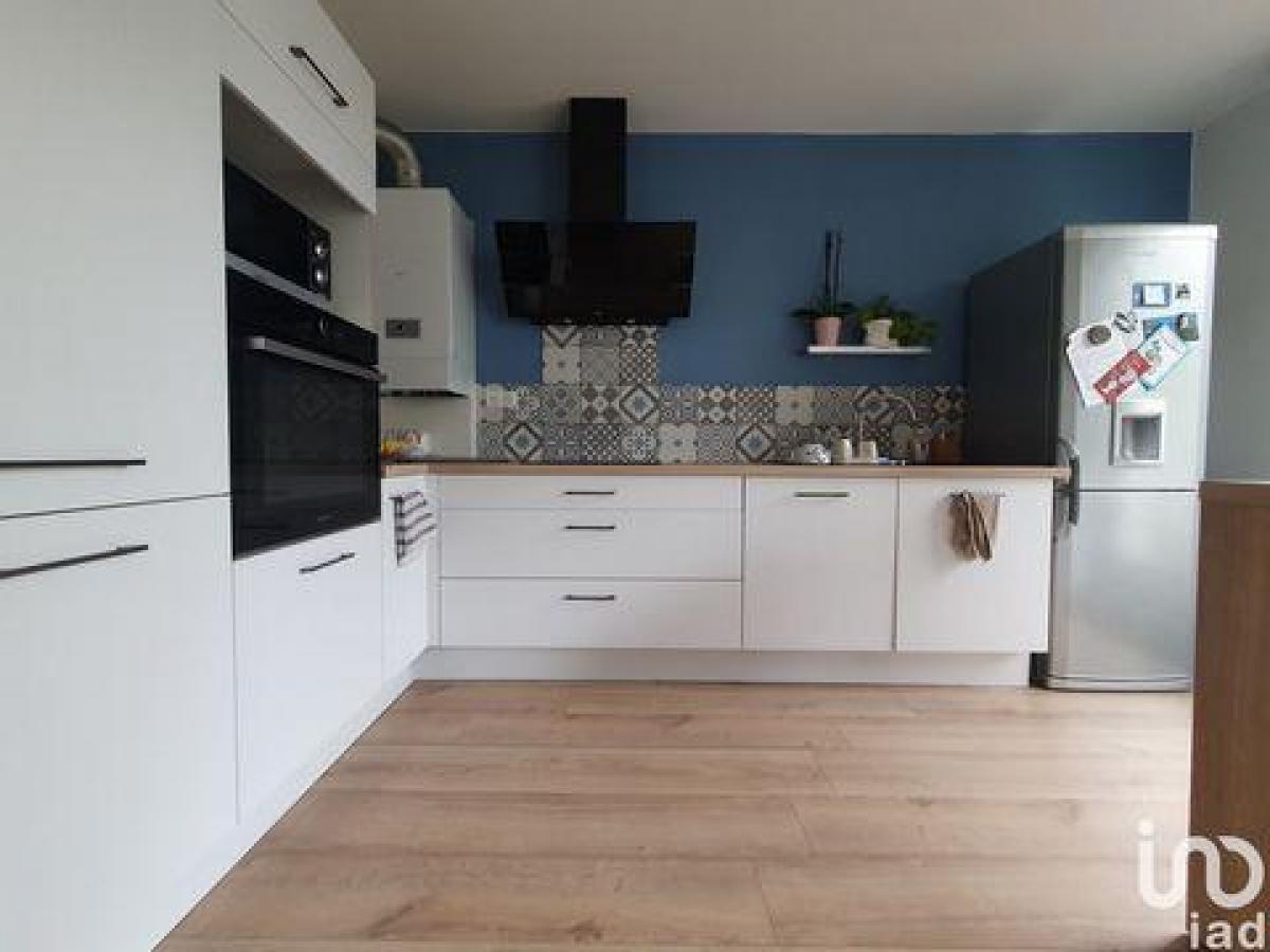 Picture of Condo For Sale in Bordeaux, Aquitaine, France