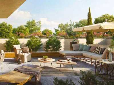 Condo For Sale in Bordeaux, France
