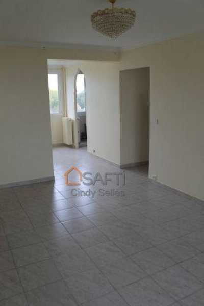 Apartment For Sale in Beauvais, France