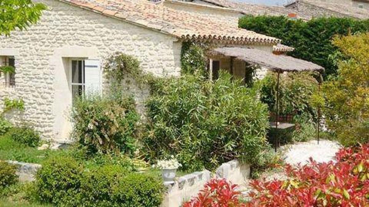 Picture of Farm For Sale in Gordes, Provence-Alpes-Cote d'Azur, France