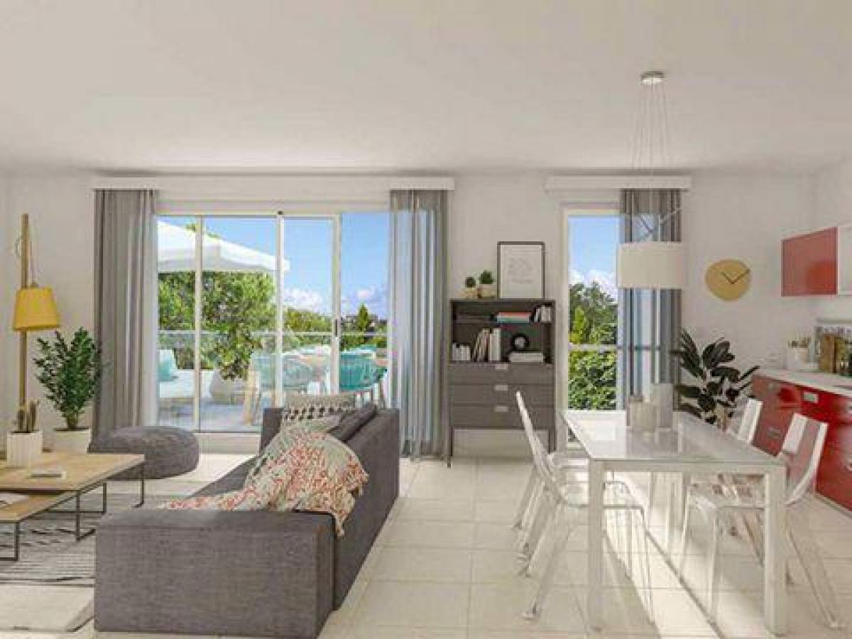 Picture of Condo For Sale in Antibes, Cote d'Azur, France