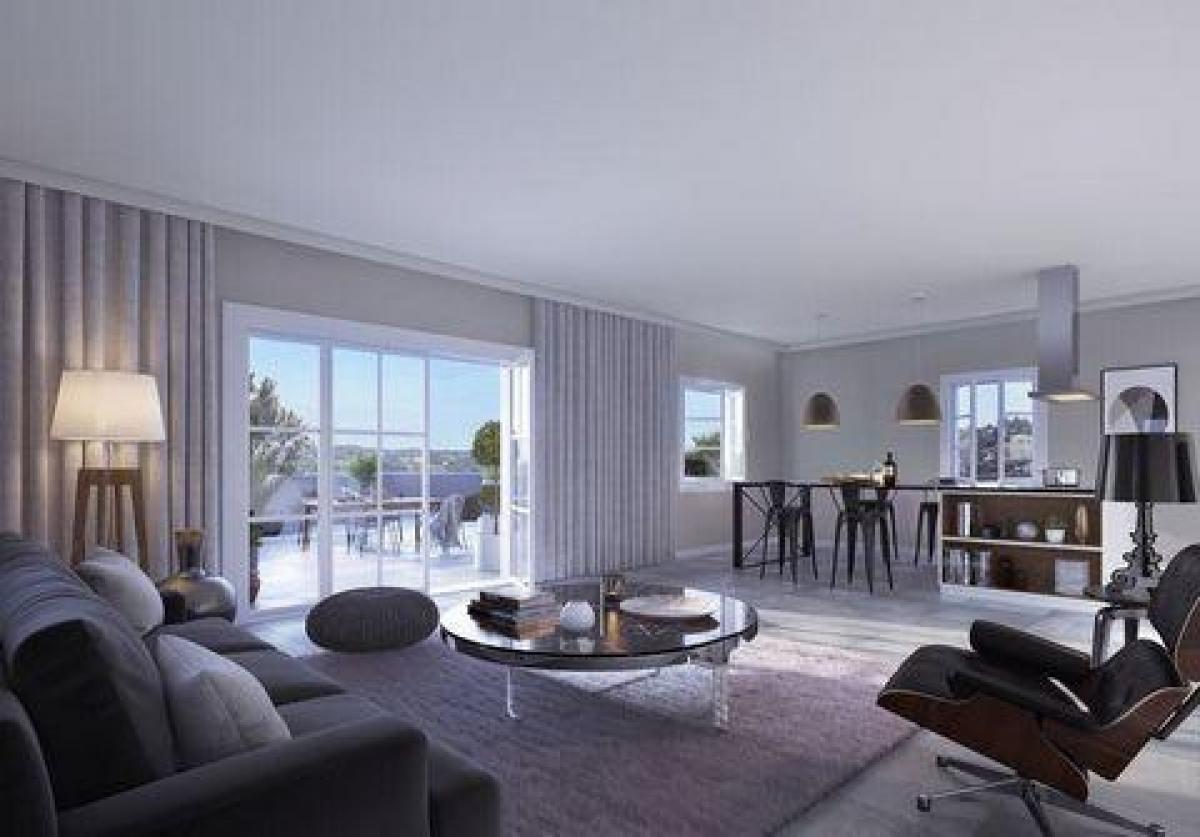 Picture of Condo For Sale in Sainte-Maxime, Cote d'Azur, France