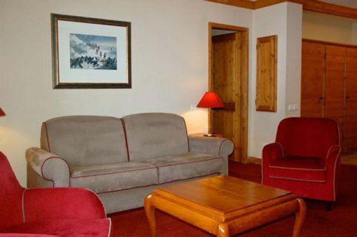 Picture of Condo For Sale in Les Arcs, Provence-Alpes-Cote d'Azur, France