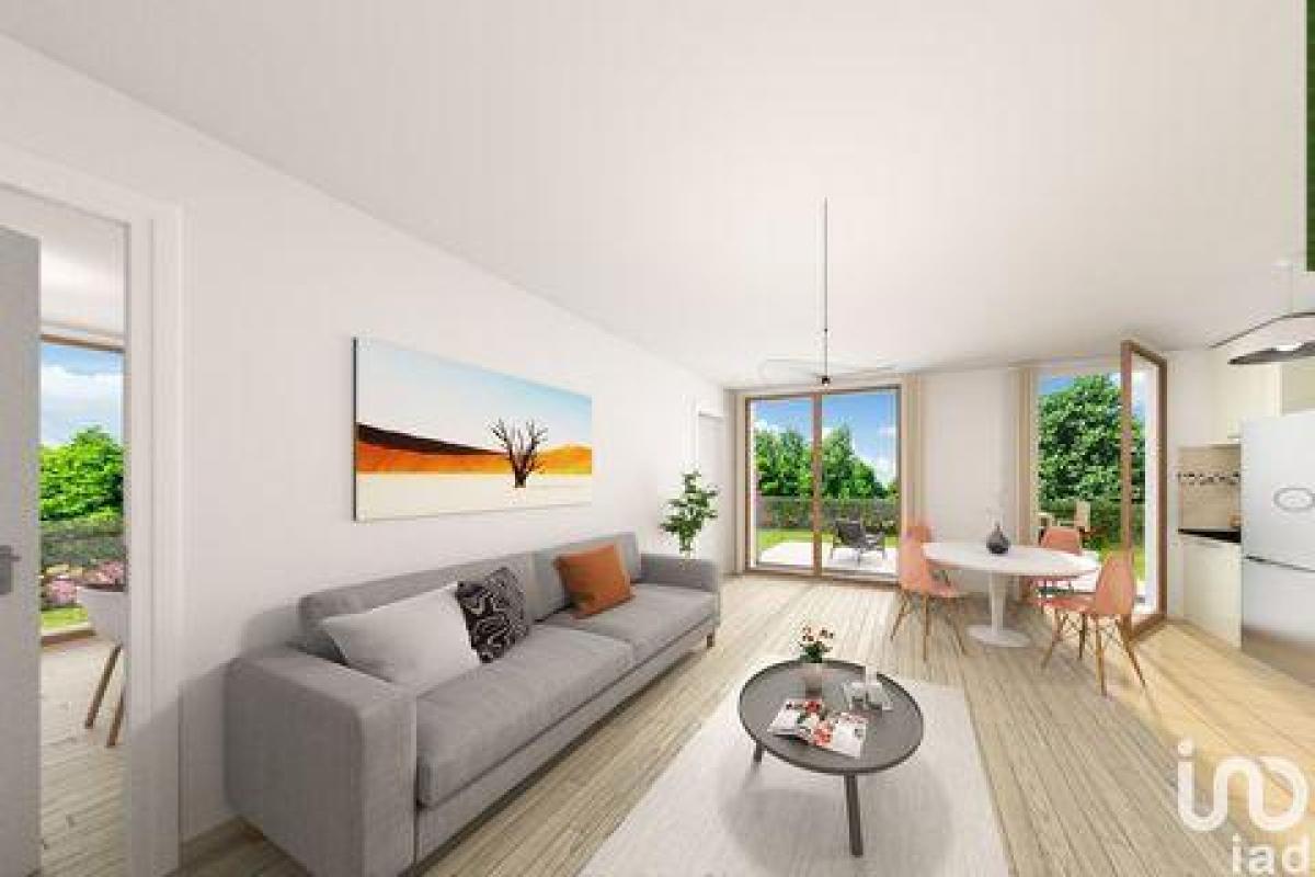 Picture of Condo For Sale in Senlis, Picardie, France