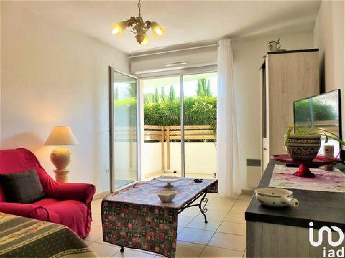 Picture of Condo For Sale in Miramas, Provence-Alpes-Cote d'Azur, France
