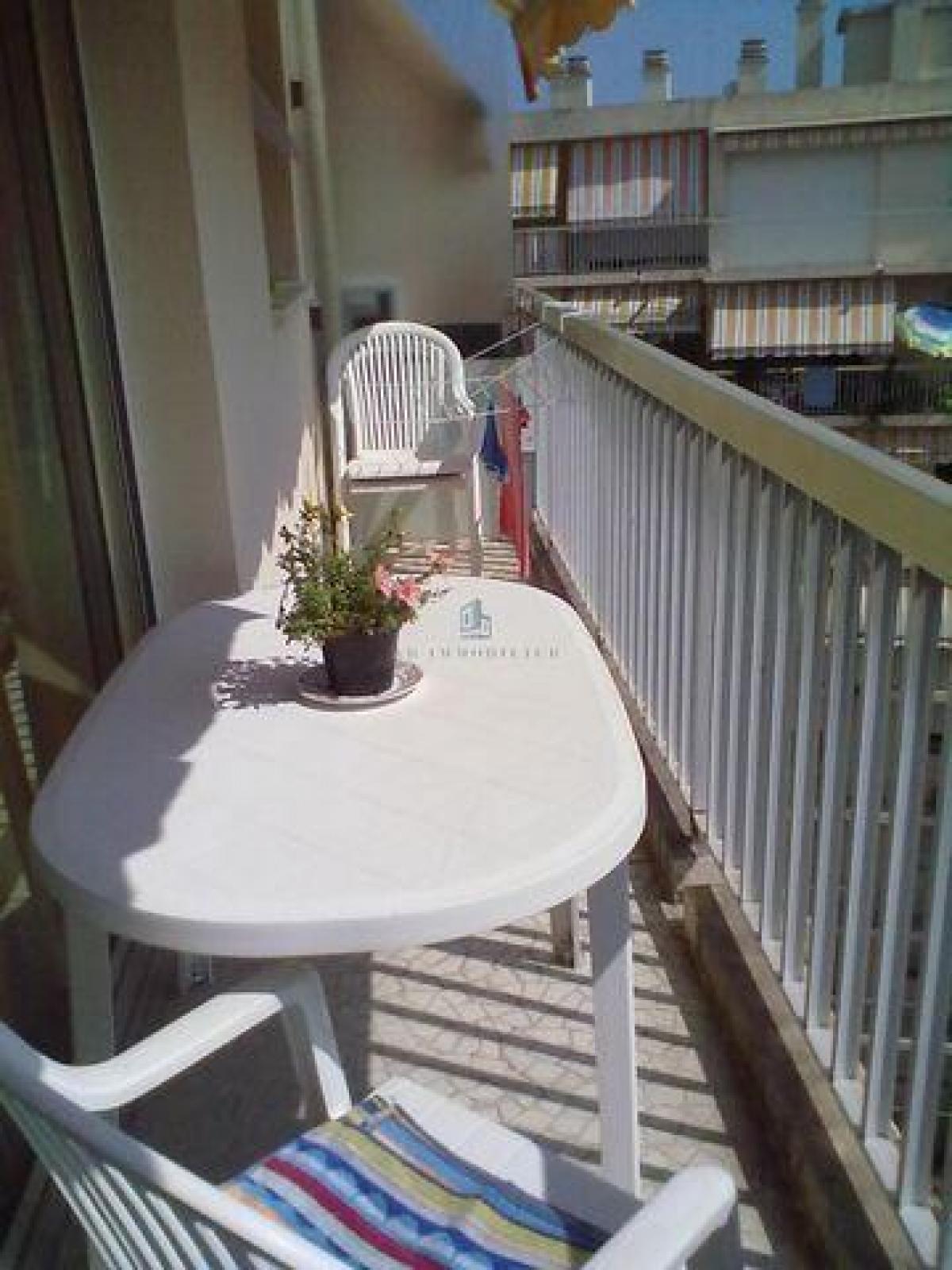 Picture of Apartment For Sale in Menton, Cote d'Azur, France