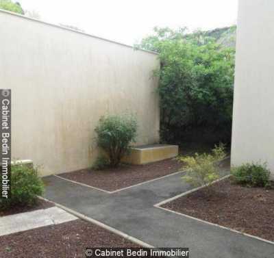 Condo For Sale in Langoiran, France