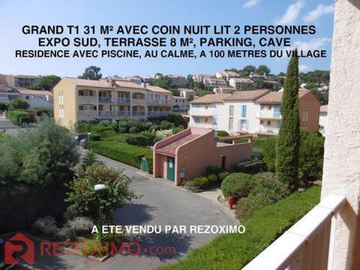 Picture of Condo For Sale in La Croix Valmer, Cote d'Azur, France